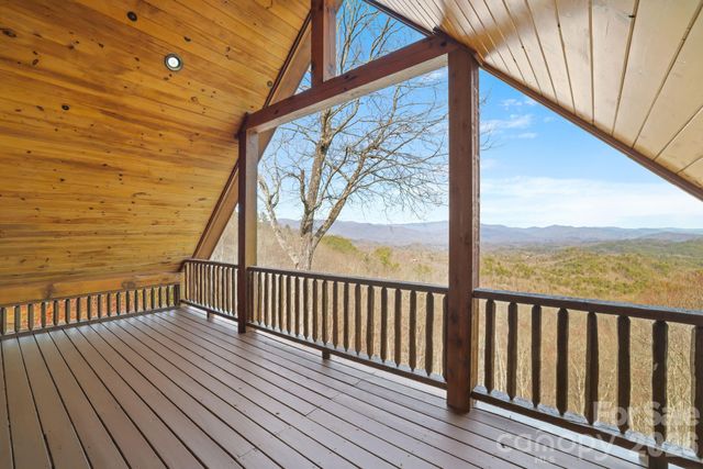 2150 Shellstand Road, Almond, NC 28702