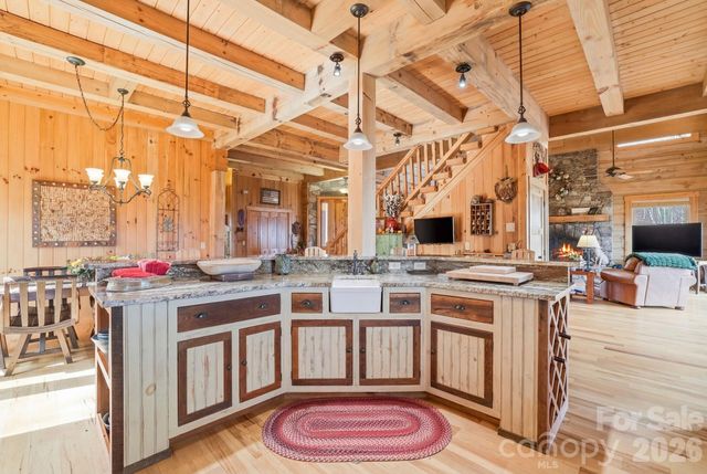 2150 Shellstand Road, Almond, NC 28702