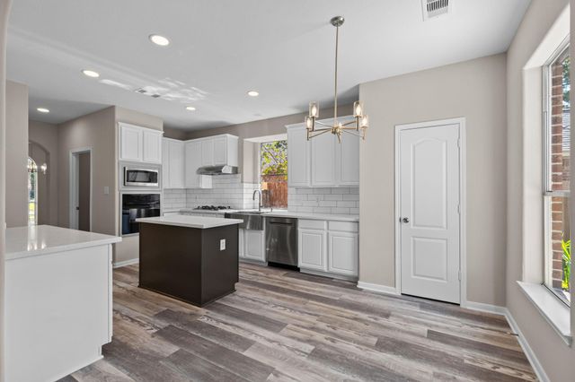 1327 Serene Trail, Tomball, TX 77375