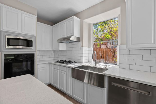 1327 Serene Trail, Tomball, TX 77375