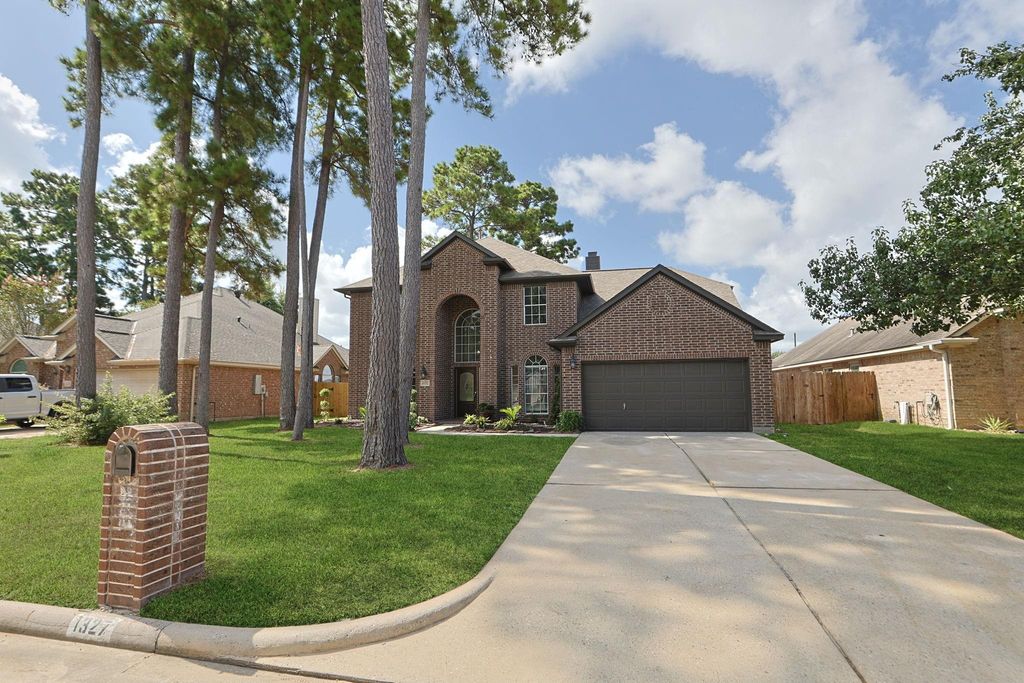 1327 Serene Trail, Tomball, TX 77375