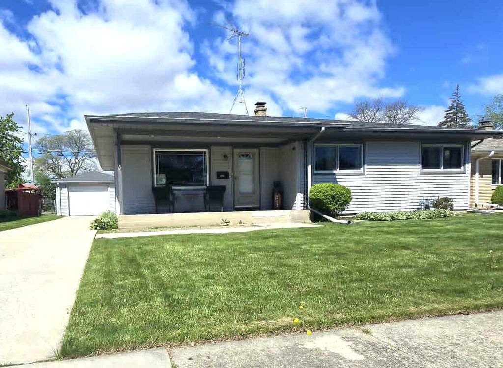 1930 Saturn AVENUE, Racine, WI 53404