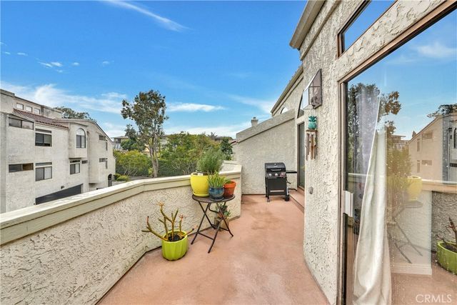 17151 Corbina Ln 206, Huntington Beach, CA 92649