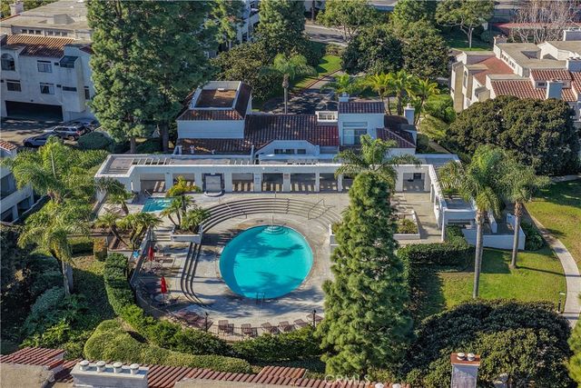 17151 Corbina Ln 206, Huntington Beach, CA 92649