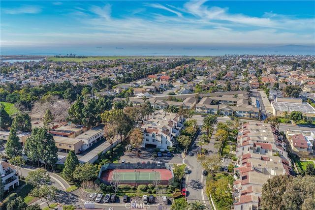 17151 Corbina Ln 206, Huntington Beach, CA 92649