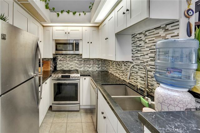 17151 Corbina Ln 206, Huntington Beach, CA 92649