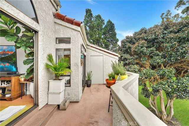 17151 Corbina Ln 206, Huntington Beach, CA 92649