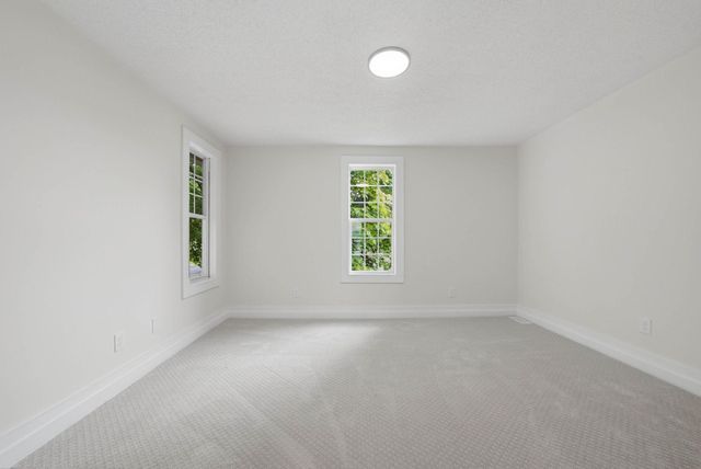 916 Magnolia Avenue E, Saint Paul, MN 55106