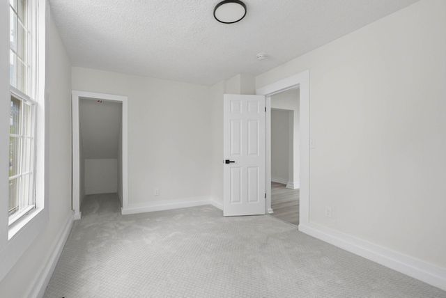 916 Magnolia Avenue E, Saint Paul, MN 55106