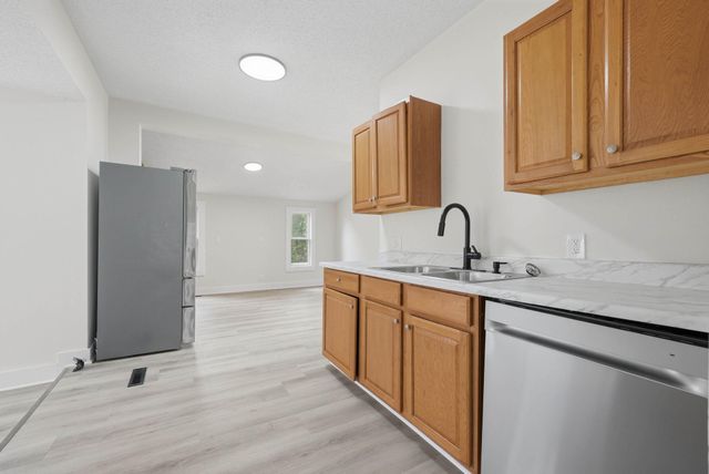 916 Magnolia Avenue E, Saint Paul, MN 55106