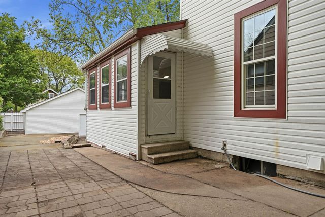 916 Magnolia Avenue E, Saint Paul, MN 55106