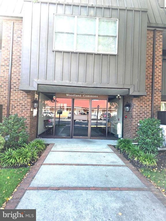 17 HADDONFIELD CMNS, Haddonfield, NJ 08033