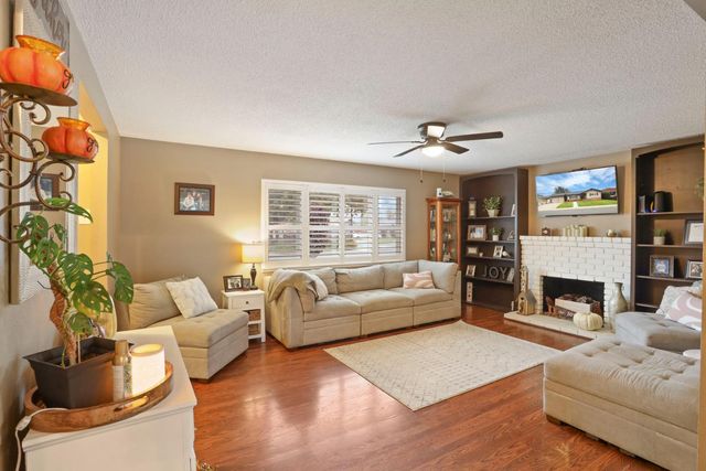 1821 Myrtlewood Dr, Ceres, CA 95307