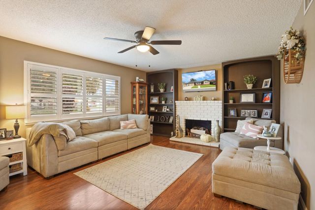 1821 Myrtlewood Dr, Ceres, CA 95307