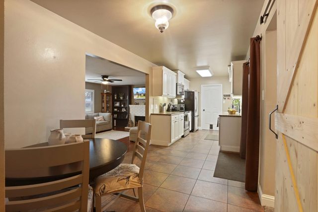 1821 Myrtlewood Dr, Ceres, CA 95307