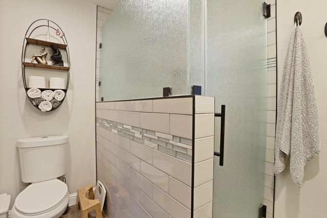 1821 Myrtlewood Dr, Ceres, CA 95307