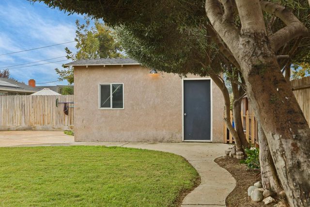 1821 Myrtlewood Dr, Ceres, CA 95307