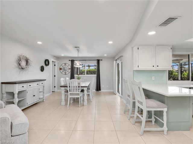 25093 Paradise RD, Bonita Springs, FL 34135