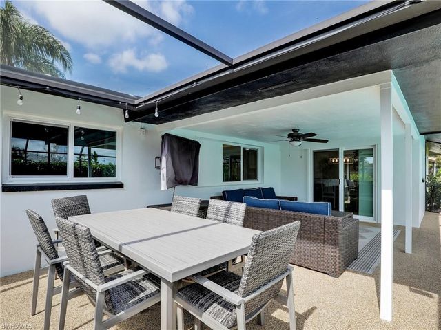 25093 Paradise RD, Bonita Springs, FL 34135