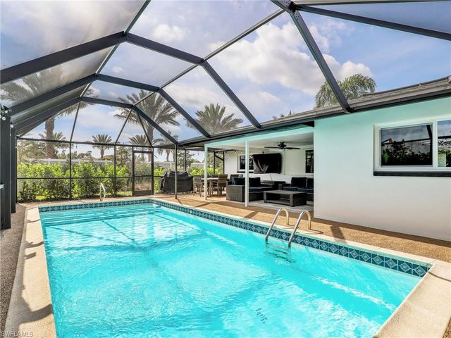 25093 Paradise RD, Bonita Springs, FL 34135