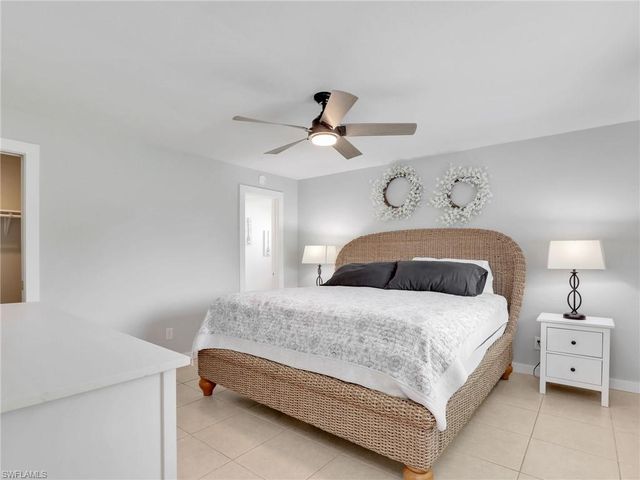 25093 Paradise RD, Bonita Springs, FL 34135