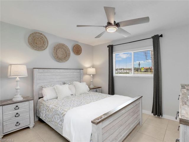 25093 Paradise RD, Bonita Springs, FL 34135