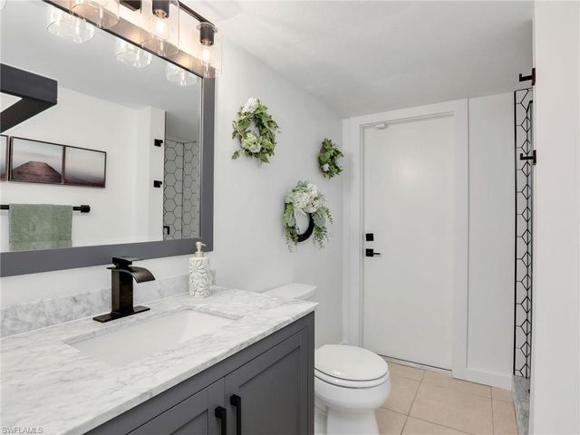 25093 Paradise RD, Bonita Springs, FL 34135