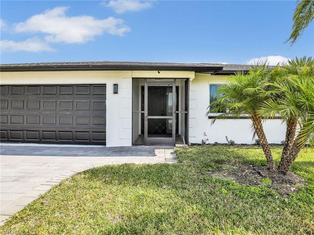 25093 Paradise RD, Bonita Springs, FL 34135