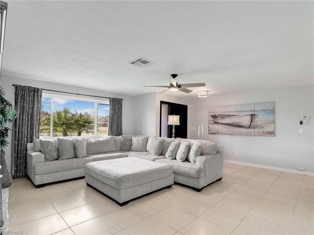 25093 Paradise RD, Bonita Springs, FL 34135