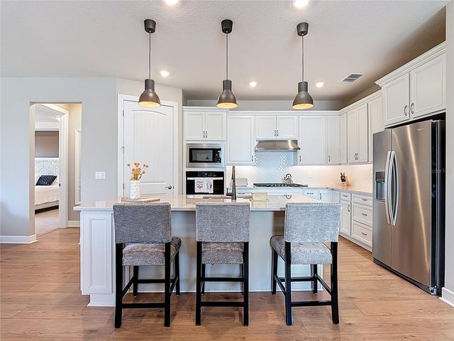 6362 SHIMMERING SHORES LANE, St Cloud, FL 34771