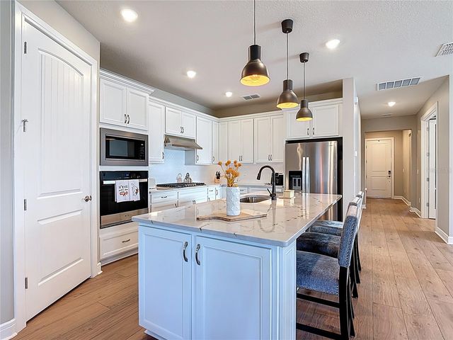 6362 SHIMMERING SHORES LANE, St Cloud, FL 34771