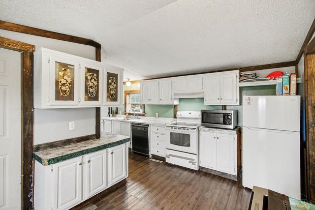 1703 Swings Corner Pt Isab Road, Bethel, OH 45106