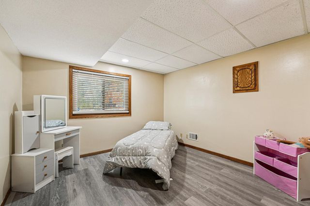 3017 74th Avenue N, Brooklyn Park, MN 55444