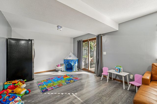 3017 74th Avenue N, Brooklyn Park, MN 55444