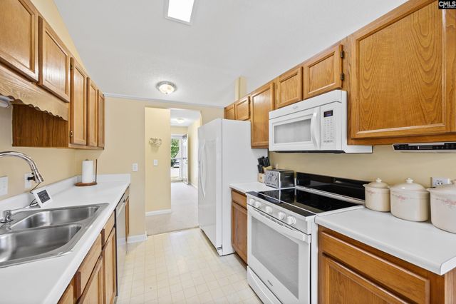 208 Amber Chase Court, Lexington, SC 29073