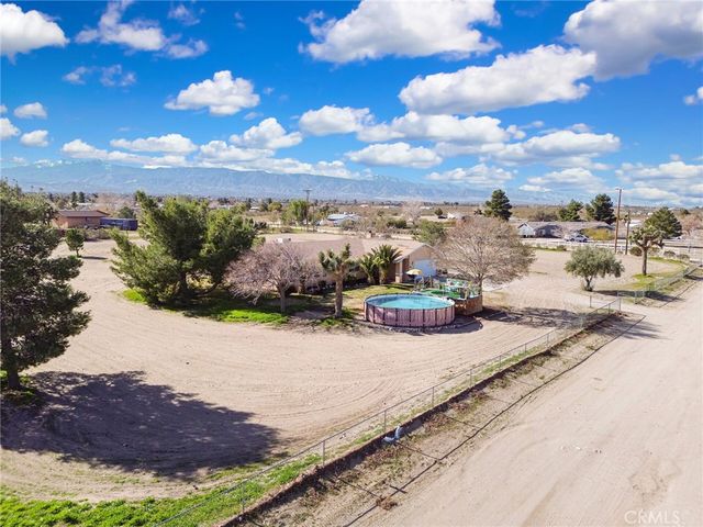 4851 Chevoit Road, Phelan, CA 92371