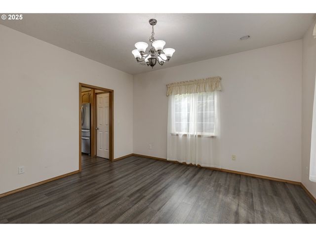 2390 Nw GRENFELL Loop, Mc Minnville, OR 97128