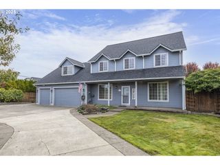 2390 Nw GRENFELL Loop, Mc Minnville, OR 97128