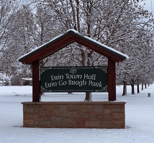 2080 St Patrick CIRCLE, Hartford, WI 53027