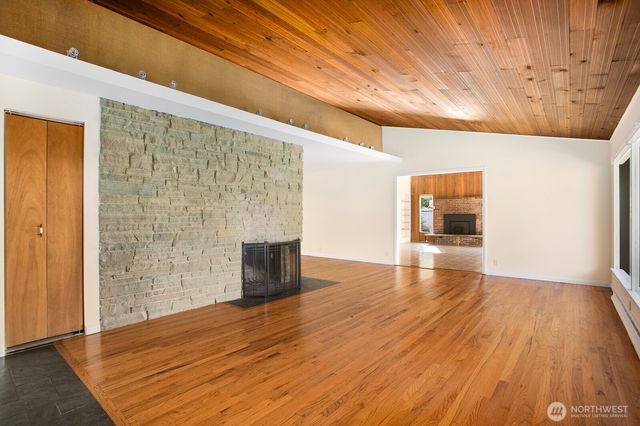 11006 SE 31st Street, Bellevue, WA 98004