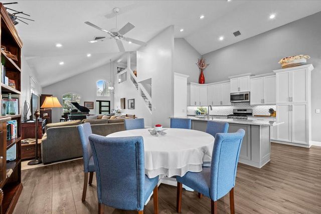 83 Satinwood Lane, Palm Beach Gardens, FL 33410