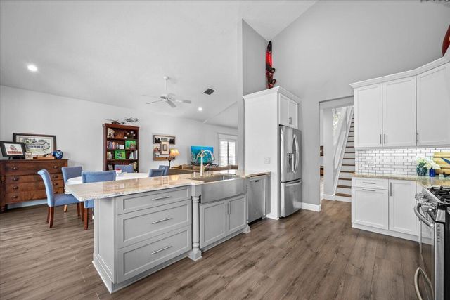 83 Satinwood Lane, Palm Beach Gardens, FL 33410
