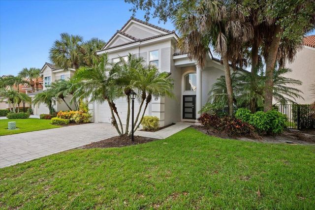83 Satinwood Lane, Palm Beach Gardens, FL 33410