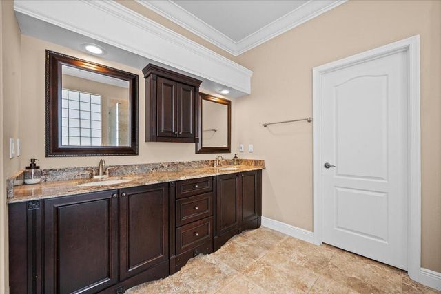 83 Satinwood Lane, Palm Beach Gardens, FL 33410