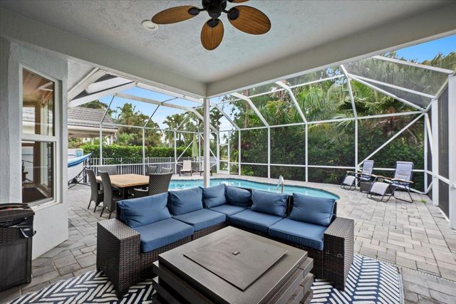 83 Satinwood Lane, Palm Beach Gardens, FL 33410