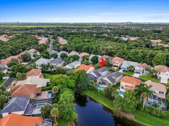 83 Satinwood Lane, Palm Beach Gardens, FL 33410