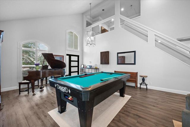 83 Satinwood Lane, Palm Beach Gardens, FL 33410