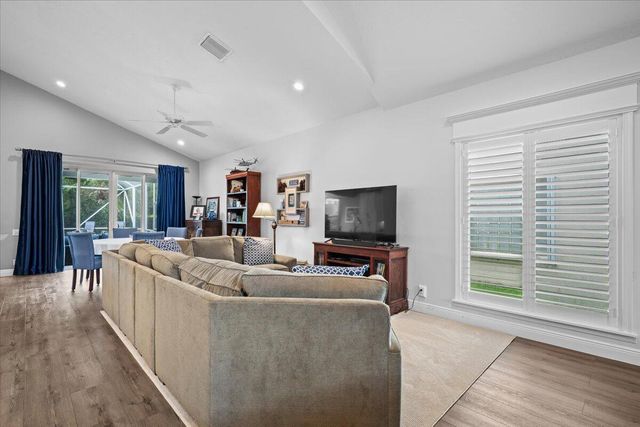 83 Satinwood Lane, Palm Beach Gardens, FL 33410