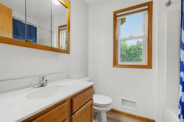 3155 11 Mile Road, Rockford, MI 49341