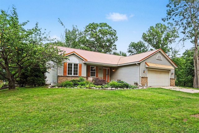 3155 11 Mile Road, Rockford, MI 49341